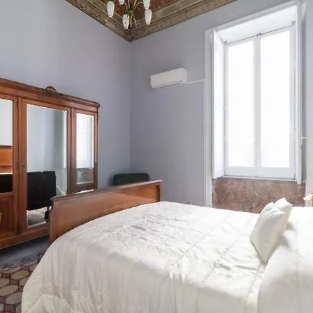 La Bella Aurora * Catânia